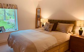 Private Apartment At Woodland Retreat